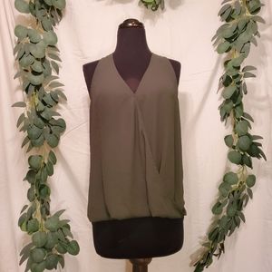LilyWhite forest green layer high-low tank medium